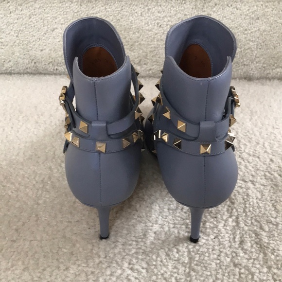 Valentino Rockstud Leather Bootie - Picture 7 of 16